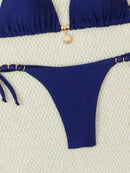 Biquíni Amarrável Com Pingente de Concha e Detalhes Dourados 