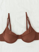 Biquíni Feminino com Estrutura e Detalhes Laterais – Moderno e Confortável 